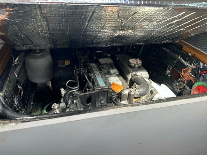 GALLUP, 2011 Alerion 33