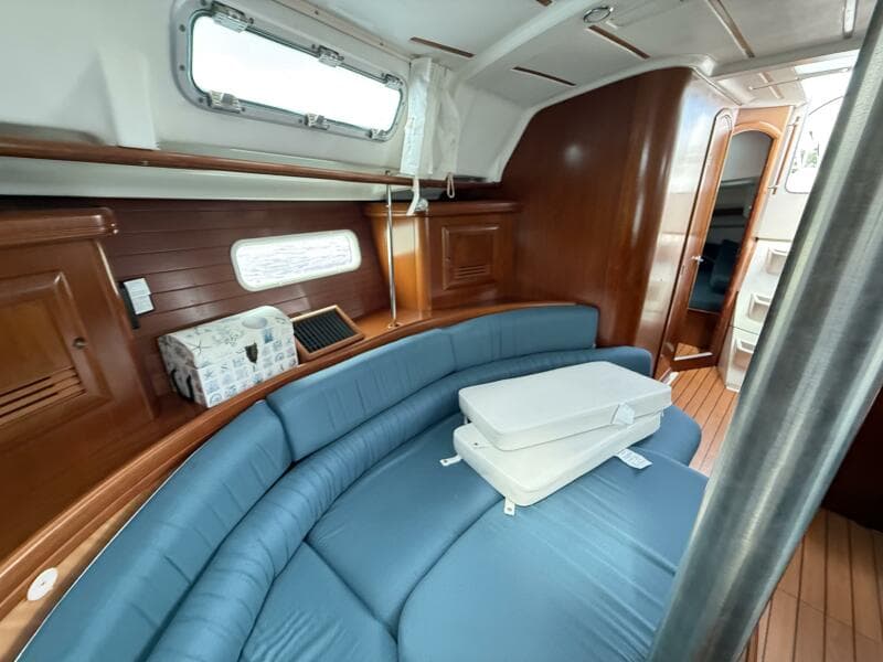 2003 Beneteau 361