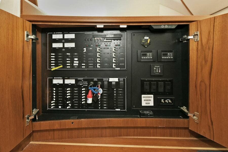 2015 Tiara Yachts 48 Convertible