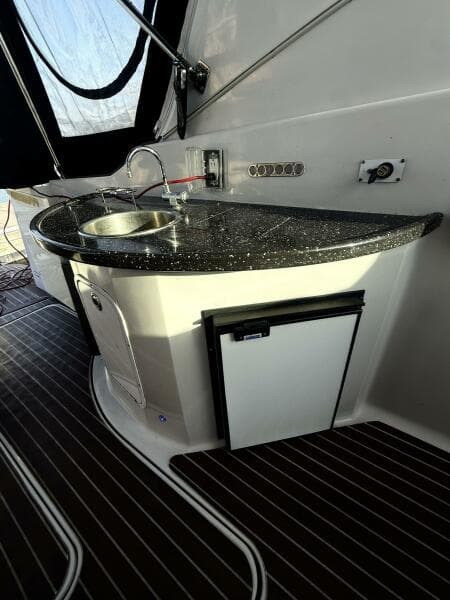 2008 Four Winns 378 Vista