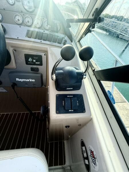 2008 Four Winns 378 Vista