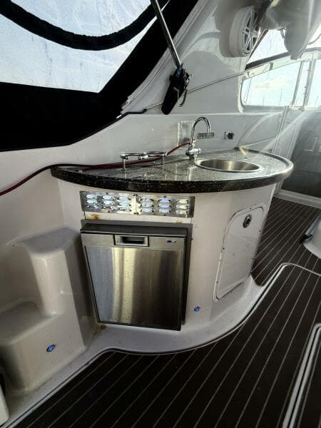 2008 Four Winns 378 Vista