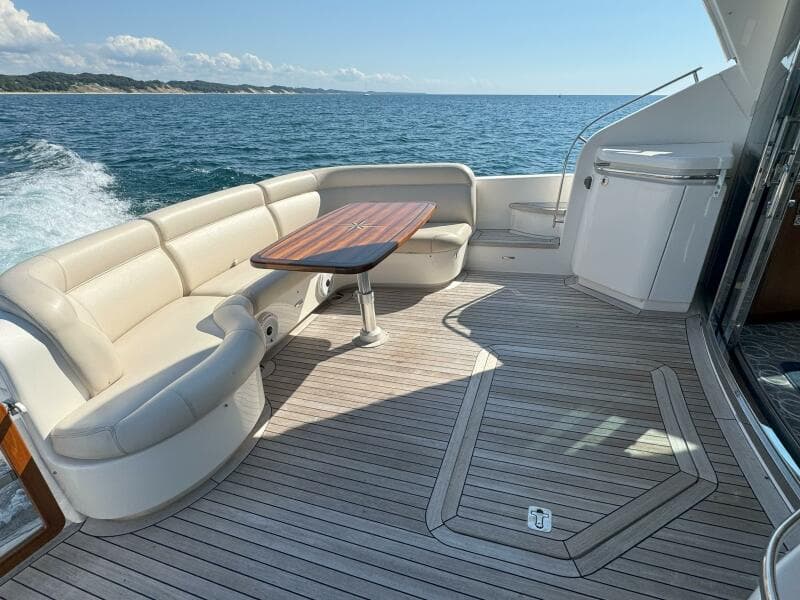 2014 Tiara Yachts 5800 Sovran