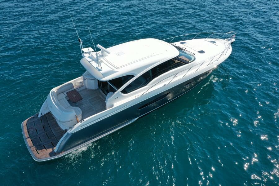 2014 Tiara Yachts 5800 Sovran