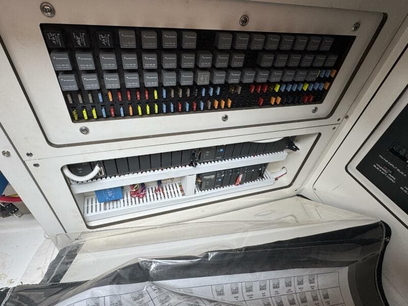 2014 Tiara Yachts 5800 Sovran