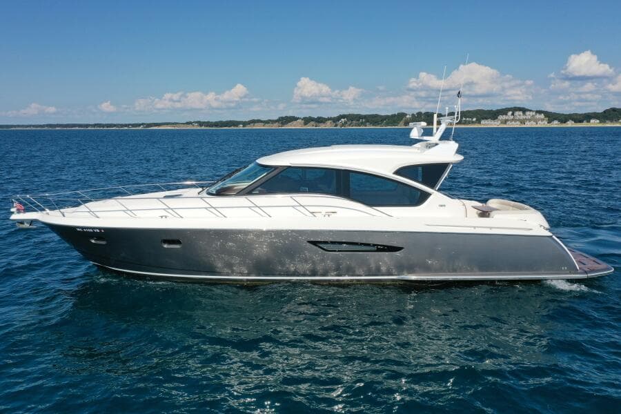 2014 Tiara Yachts 5800 Sovran