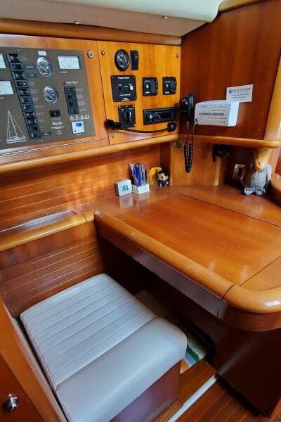 2001 Moody 42 Center Cockpit