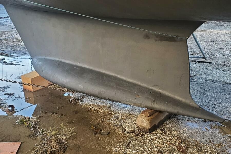 2001 Moody 42 Center Cockpit