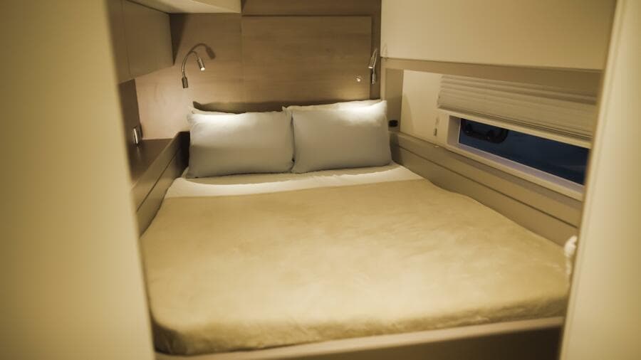 Point Clear IntCabin  Fwd Stbd 1