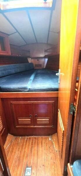 1986 Ta Chiao CT-38 AFT CABIN