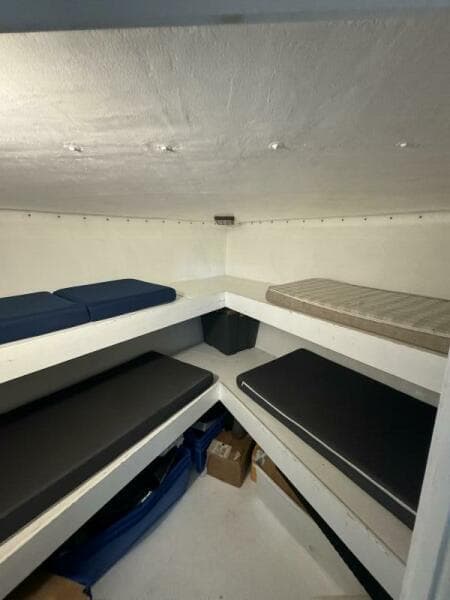 1987 Commercial Monroe