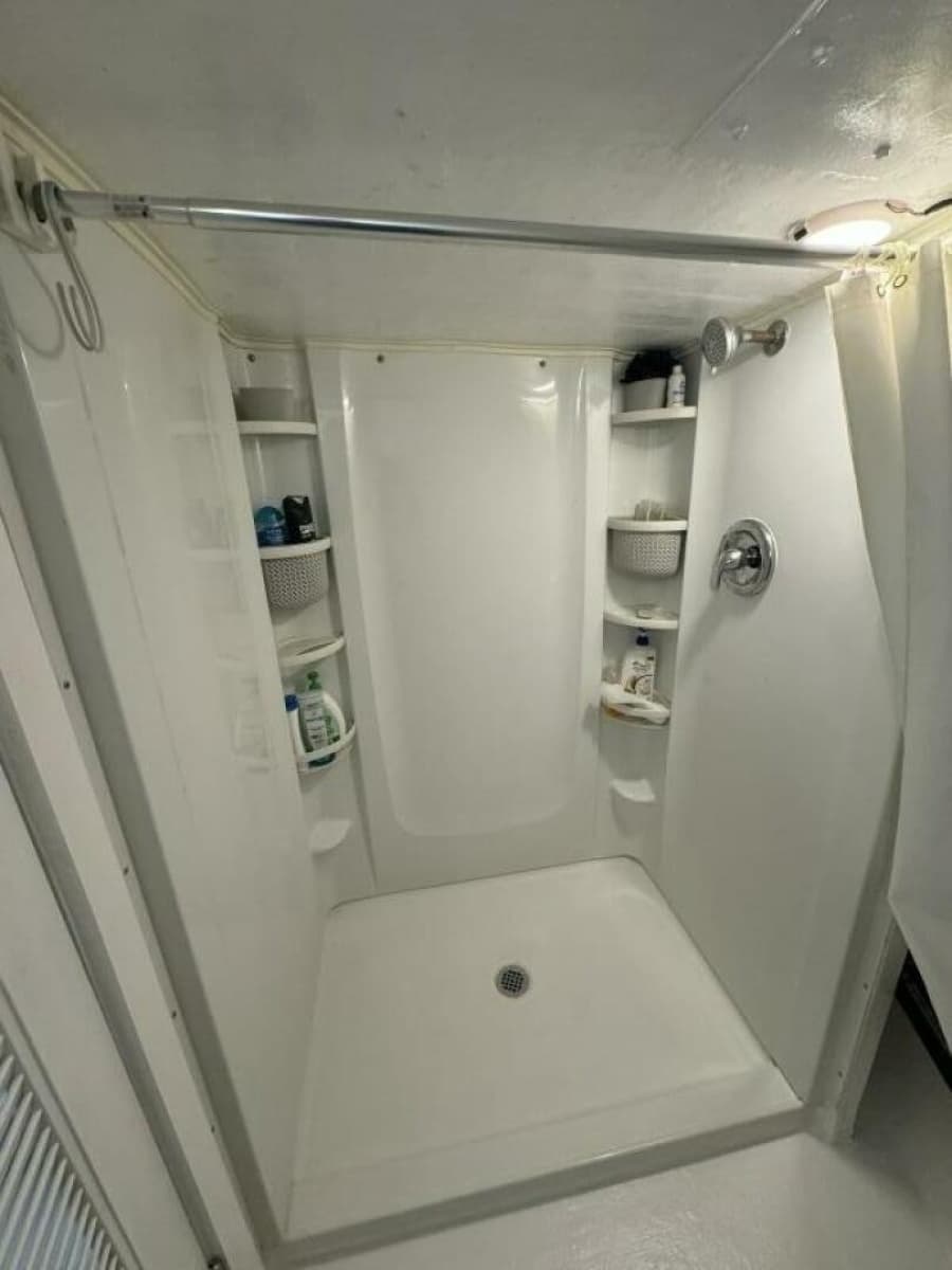 1987 Custom 52 Commercial Fishing - Photo 24