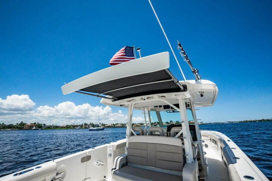 2018 Boston Whaler 380 Outrage