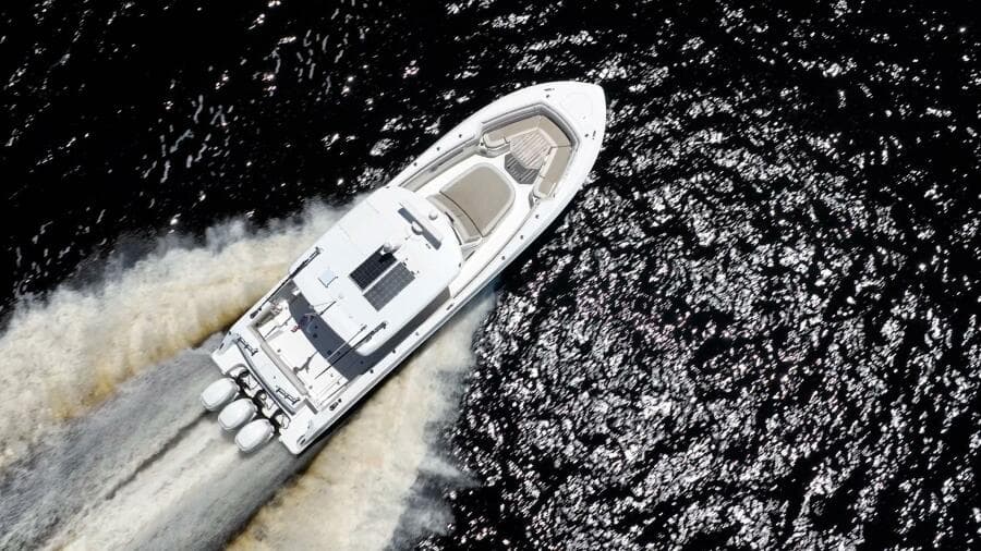 2018 Boston Whaler 380 Outrage