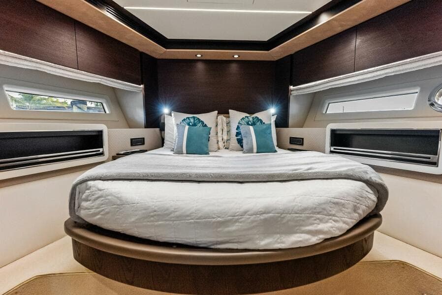 2017 Azimut 72 Flybridge