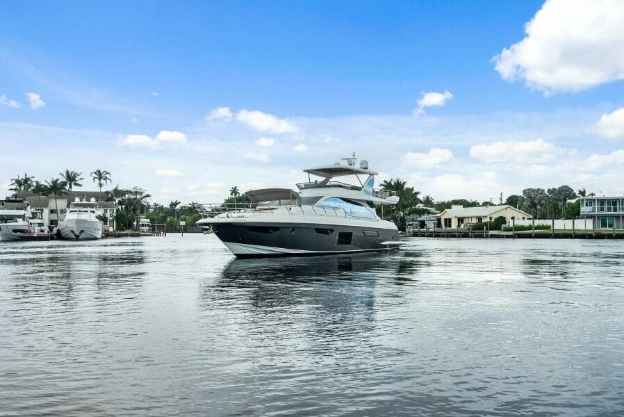2017 Azimut 72 Flybridge