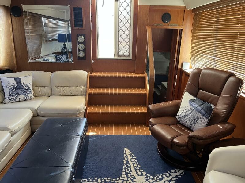 Carver 440 Aft Cabin