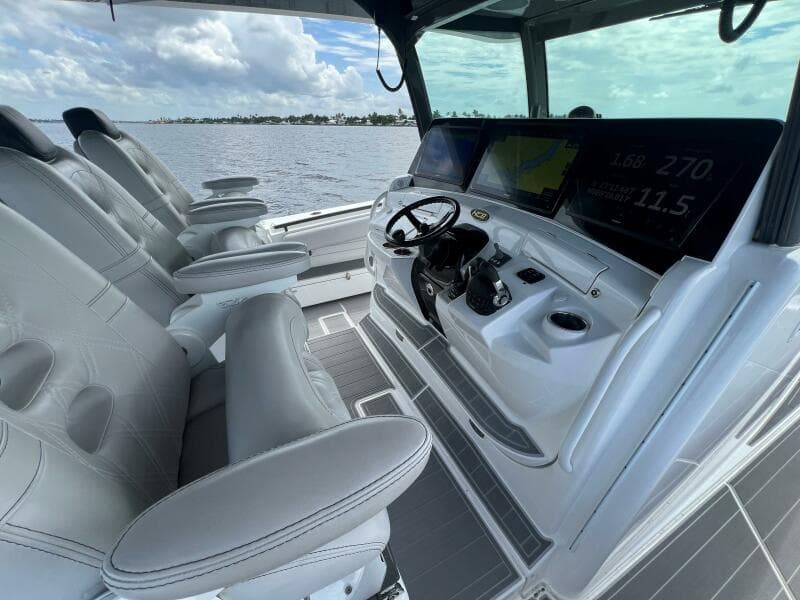 HCB 53 Title Wave - Helm