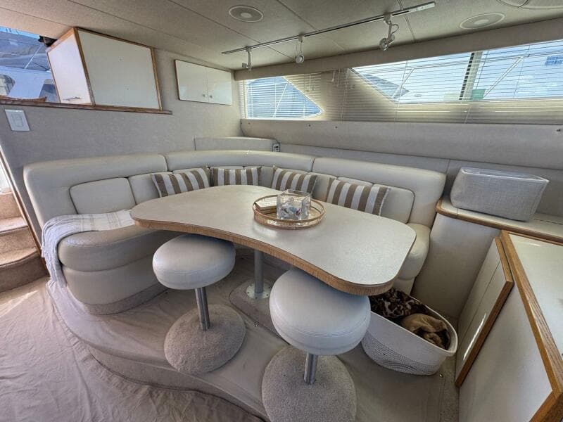 7a Main Salon Settee