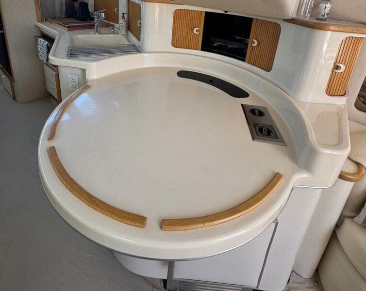 5b Main Salon Galley