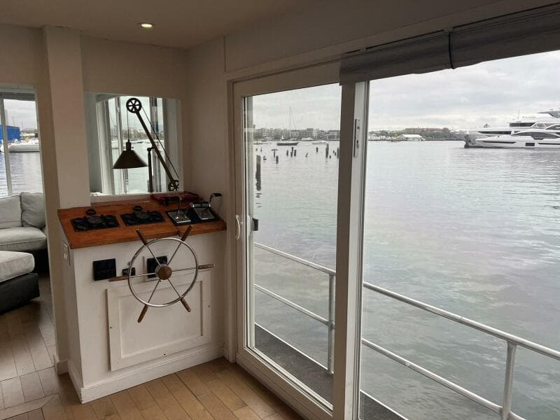 1981 Sumerset Houseboat