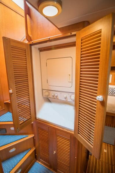 2008 Marlow Explorer 70E