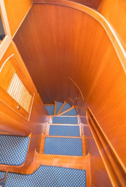 2008 Marlow Explorer 70E