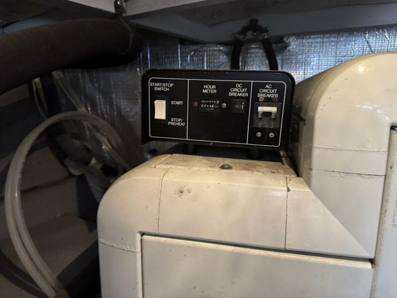 2003 Silverton 42 Convertible