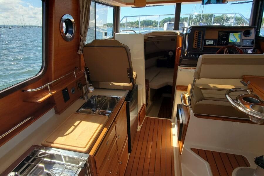 2024 Ranger Tugs R-27 LE