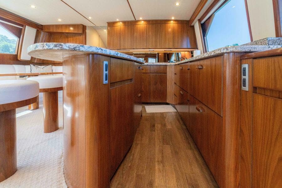 2017 62 Viking Convertible - Offensive