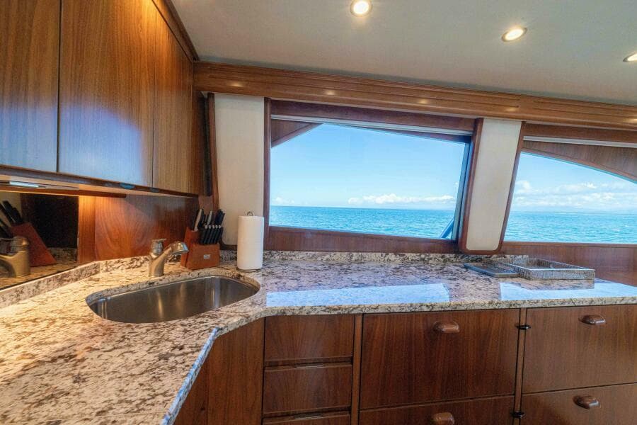 2017 62 Viking Convertible - Offensive