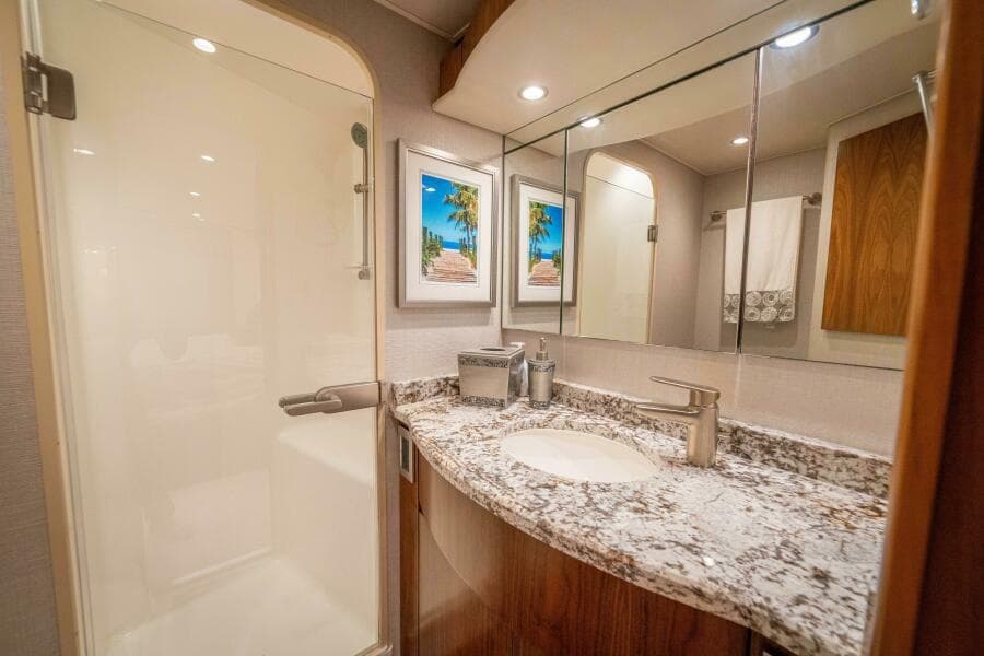 2017 62 Viking Convertible - Offensive