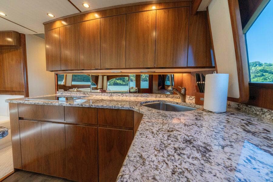 2017 62 Viking Convertible - Offensive