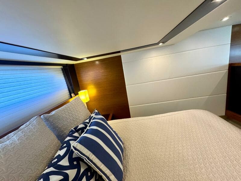 2017 Tiara Yachts 53 Coupe