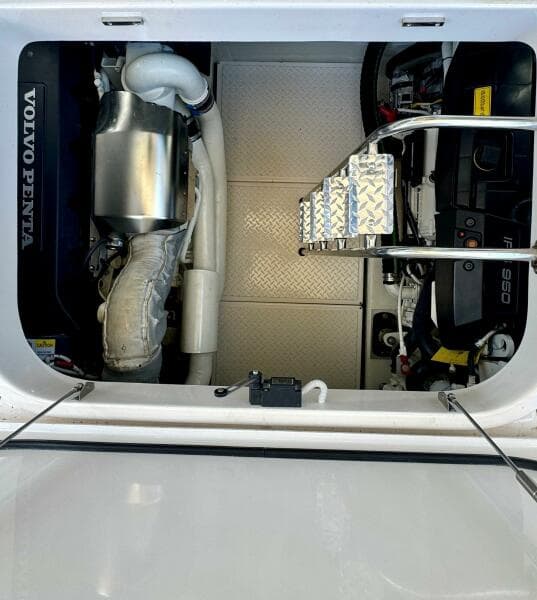 2017 Tiara Yachts 53 Coupe