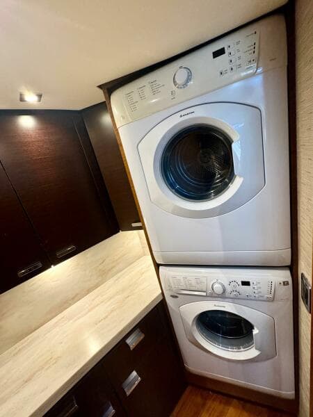 2017 Tiara Yachts 53 Coupe