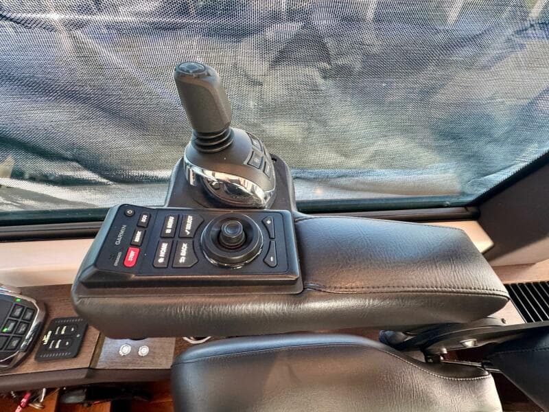 2017 Tiara Yachts 53 Coupe