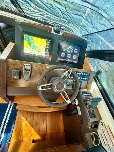 2017 Tiara Yachts 53 Coupe