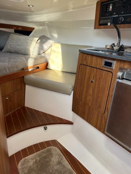 2012 Everglades 350 LX