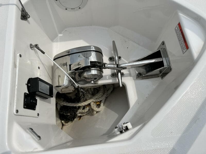 2012 Everglades 350 LX