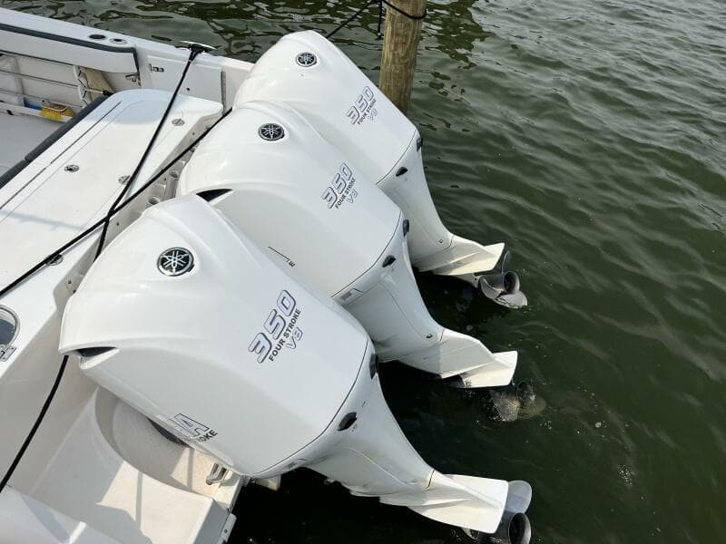 2012 Everglades 350 LX
