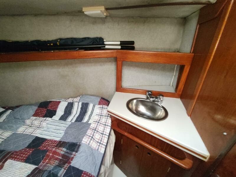 1987 Hunter 37 Legend