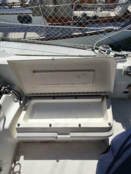 1987 Hunter 37 Legend