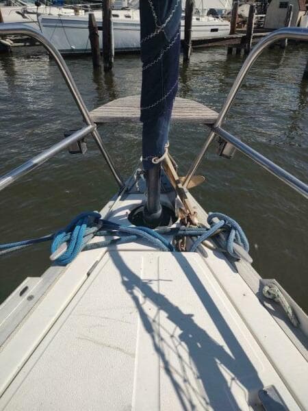 1987 Hunter 37 Legend