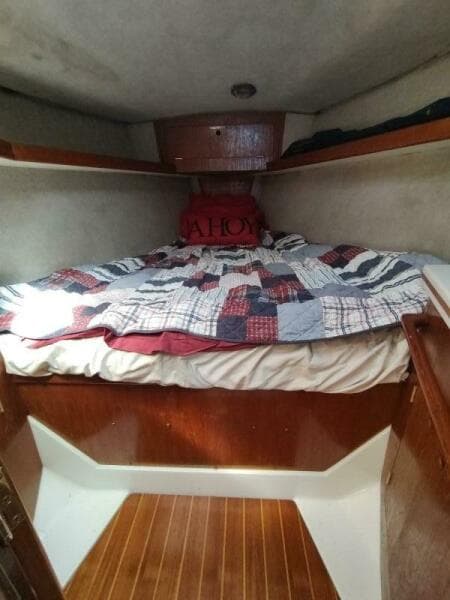 1987 Hunter 37 Legend