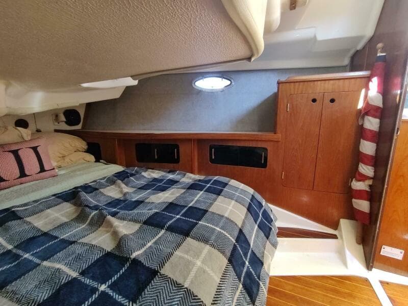 1987 Hunter 37 Legend