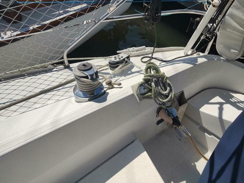 1987 Hunter 37 Legend