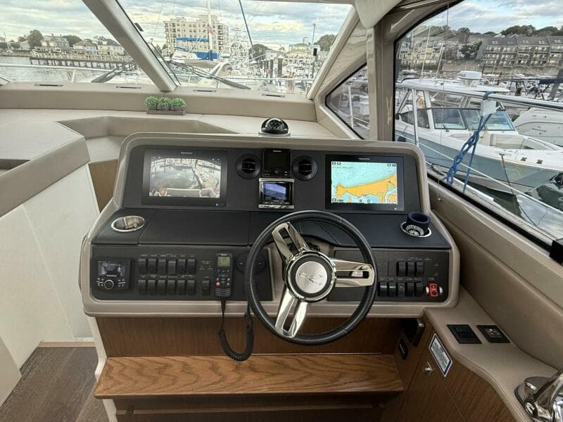 2018 Sea Ray 460 Sundancer