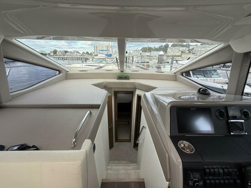 2018 Sea Ray 460 Sundancer