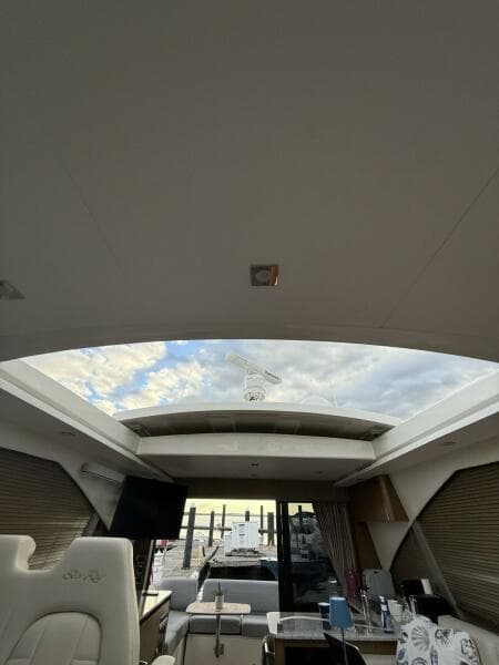 2018 Sea Ray 460 Sundancer